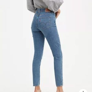 Levi’s 311 Jeans